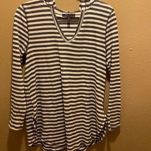 Long pullover with hood